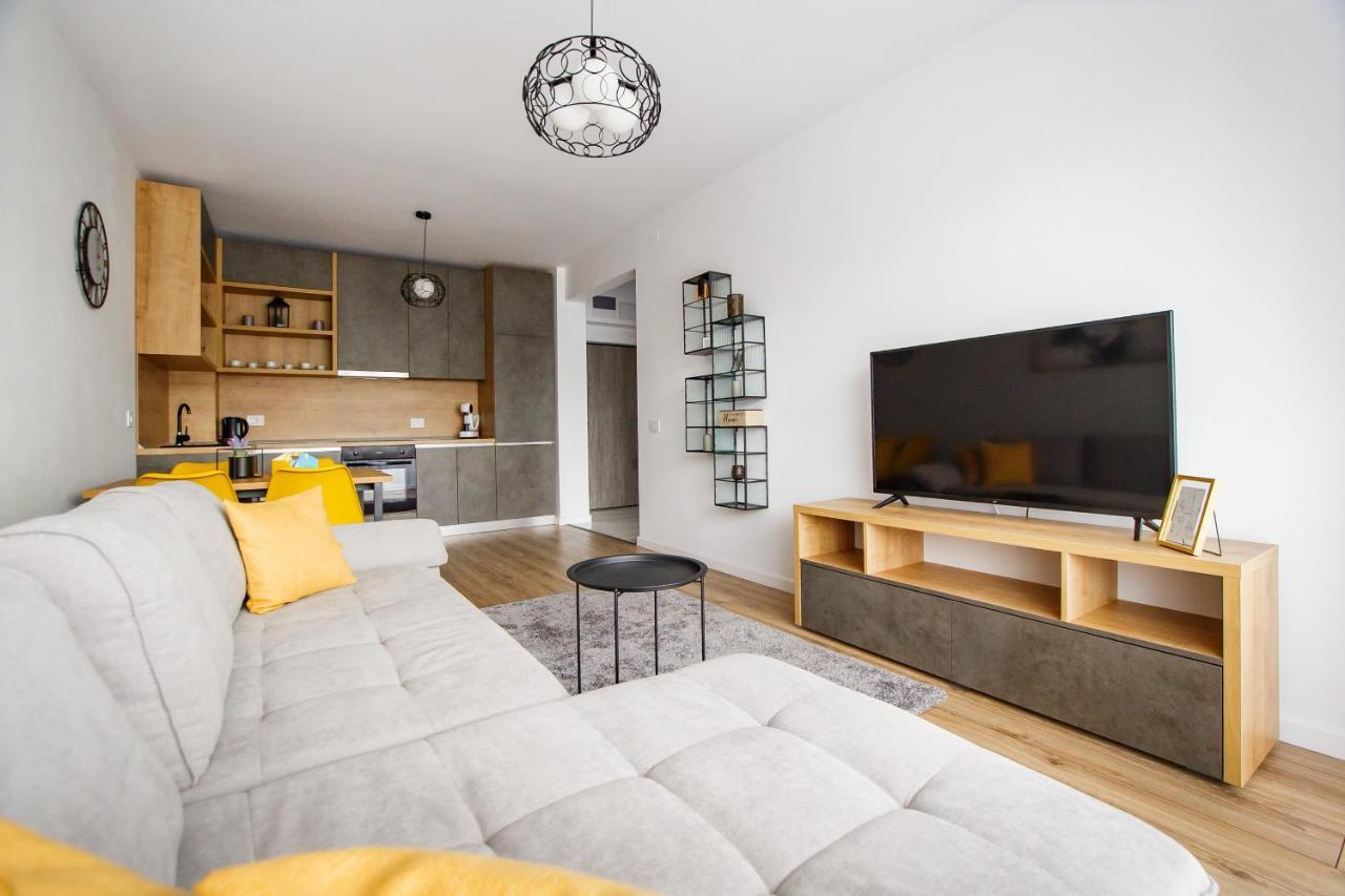 Gorgeous Home At Prima Universitatii Oradea Exterior photo